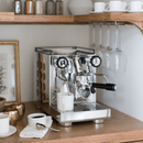 rocket espresso appartamento in a coffee bar setting