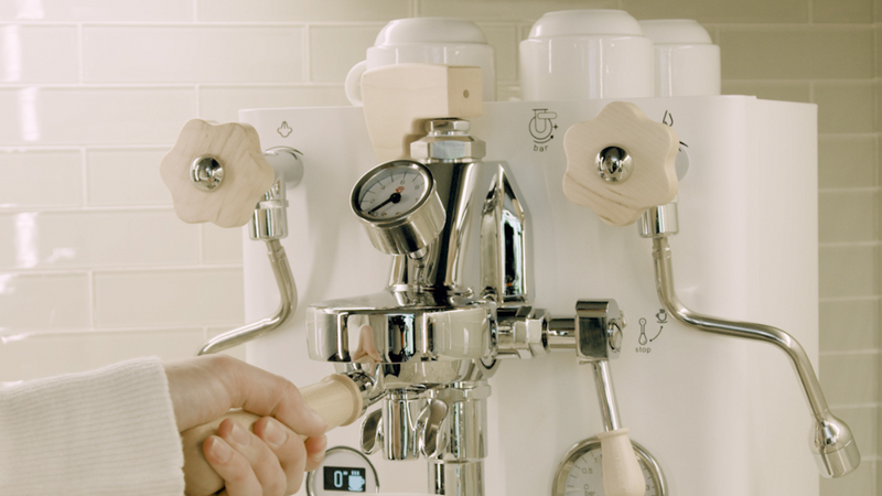 flow control on a lelit bianca v3 espresso machine