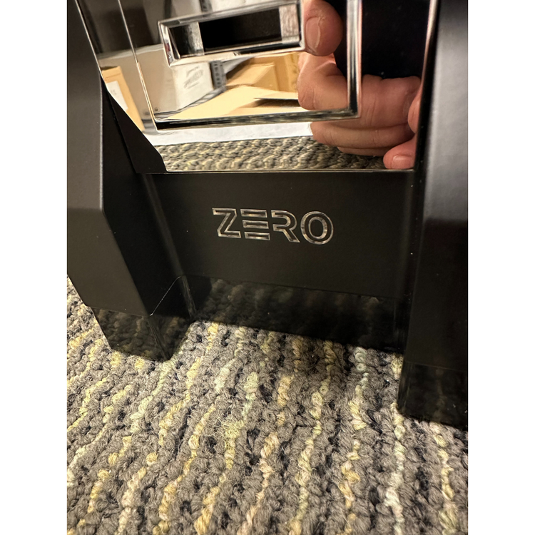 eureka mignon zero matte black logo view